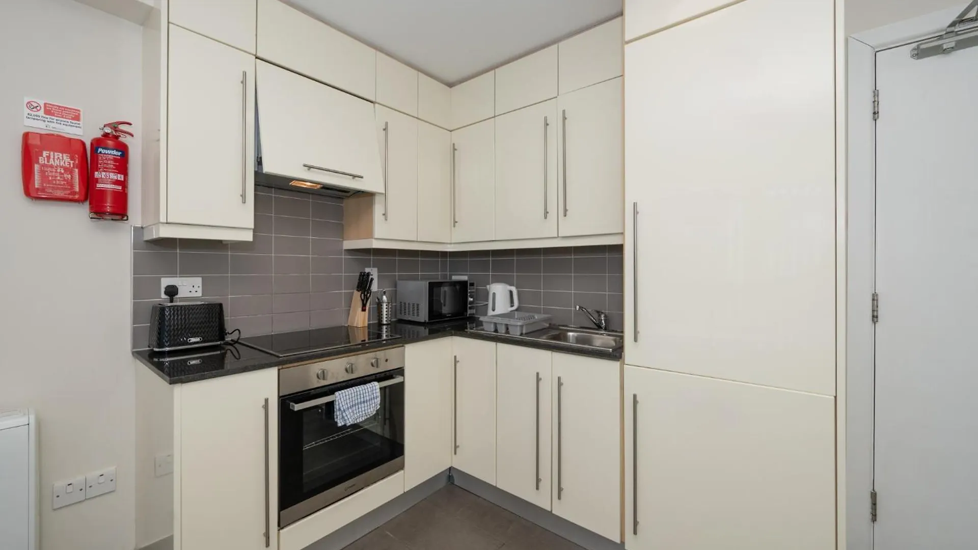 Victoria Lodge - Ucc Summer Beds Cork Apartment